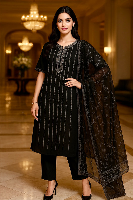 Zariya Glow Pakistani Suit Set