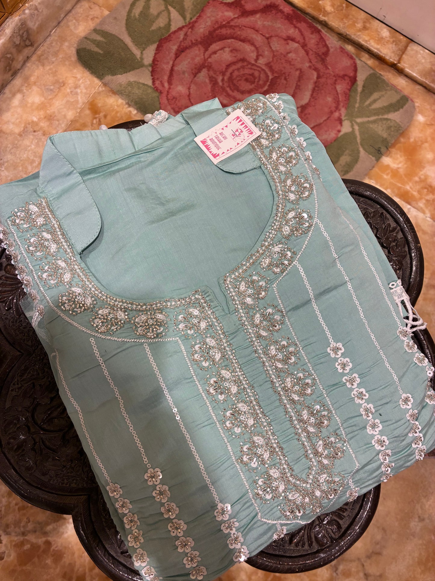 Zariya Glow Pakistani Suit Set