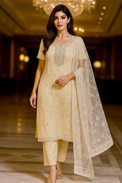 Zariya Glow Pakistani Suit Set