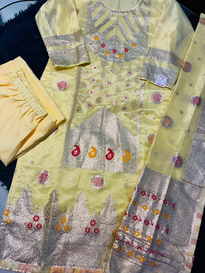 Zari Dreams Pakistani Suit Set