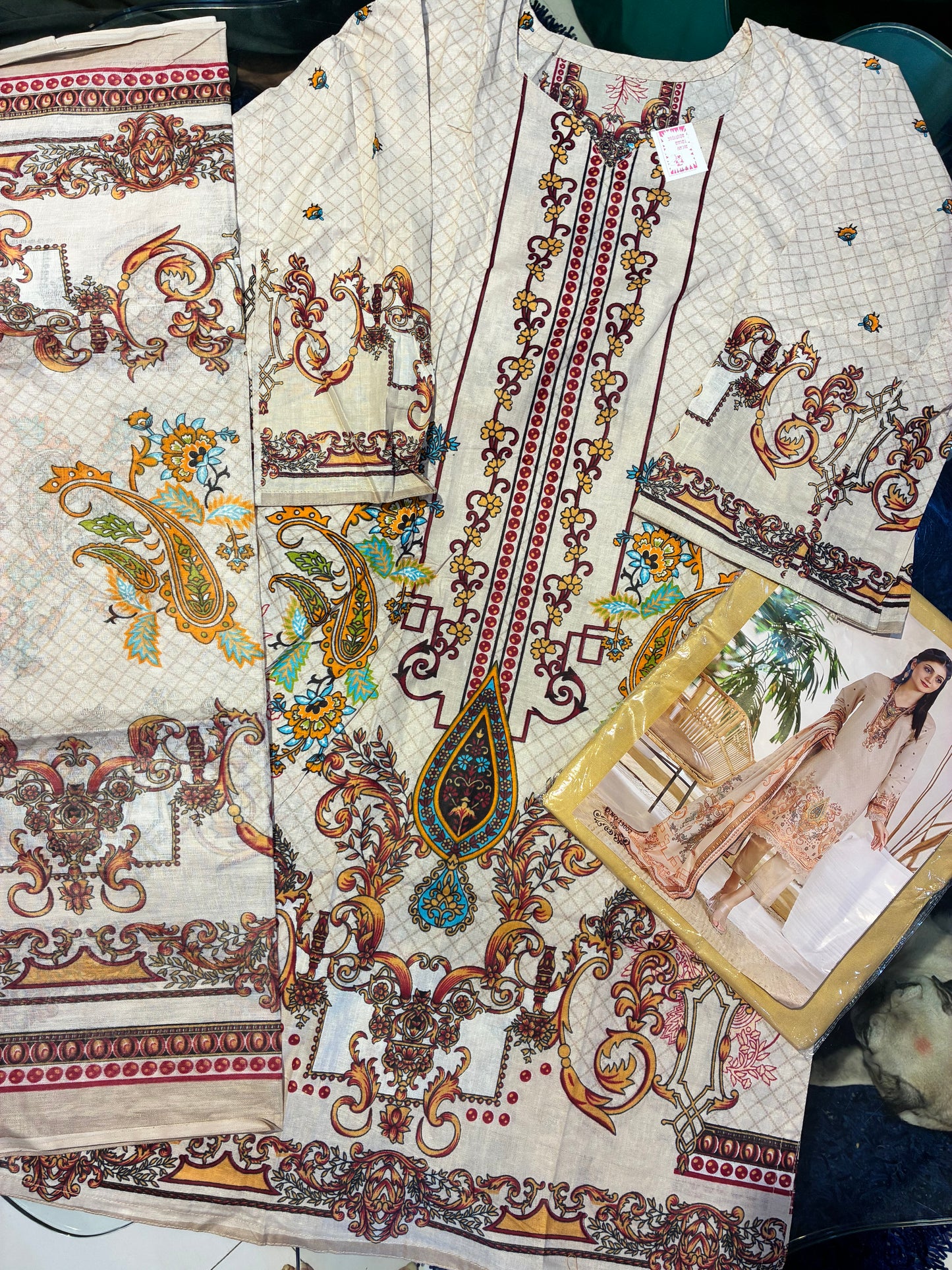 Noor-E-Off White | Lawn Cotton Pakistani Suit Set