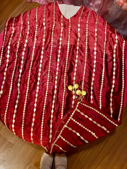 Zarmina Sequin Striped Organza Kaftan