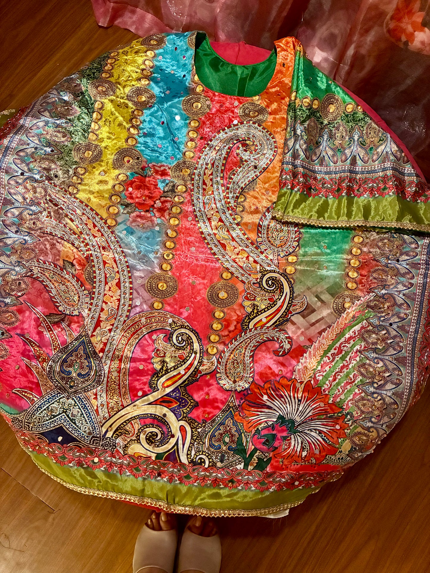 Zehra Paisley Crepe Kaftan