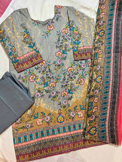 Aira Silver Bloom | Lawn Cotton Pakistani Suit Set