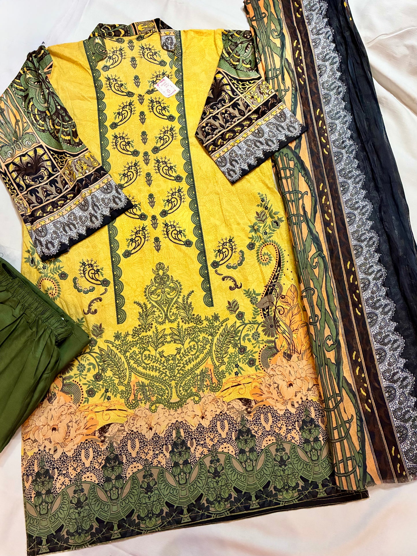 Noor-E-Zahra | Lawn Cotton Pakistani Suit Set