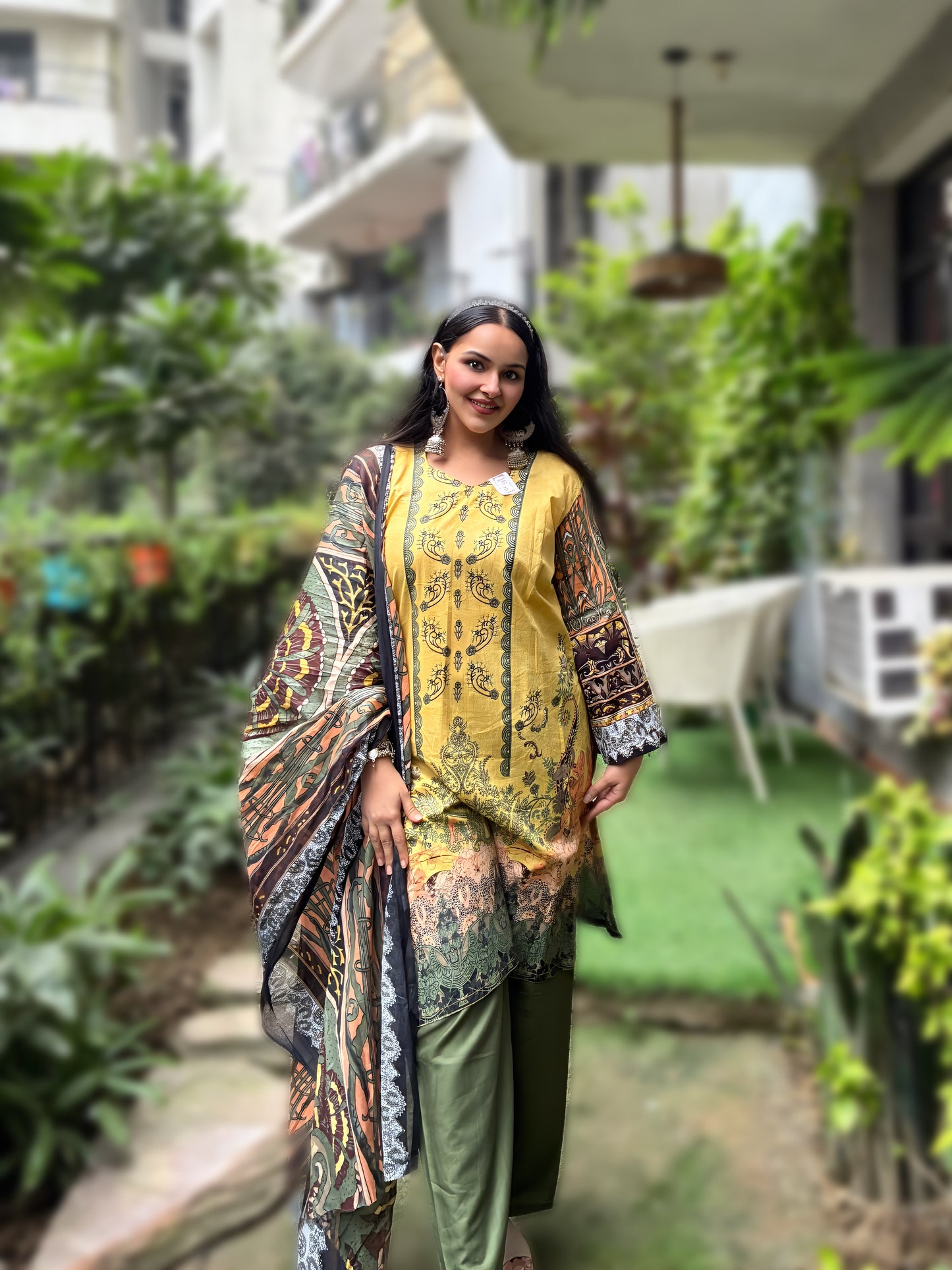 Noor-E-Zahra | Lawn Cotton Pakistani Suit Set