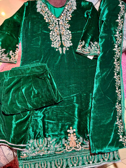 Mahira Regal Emerald Velvet Set