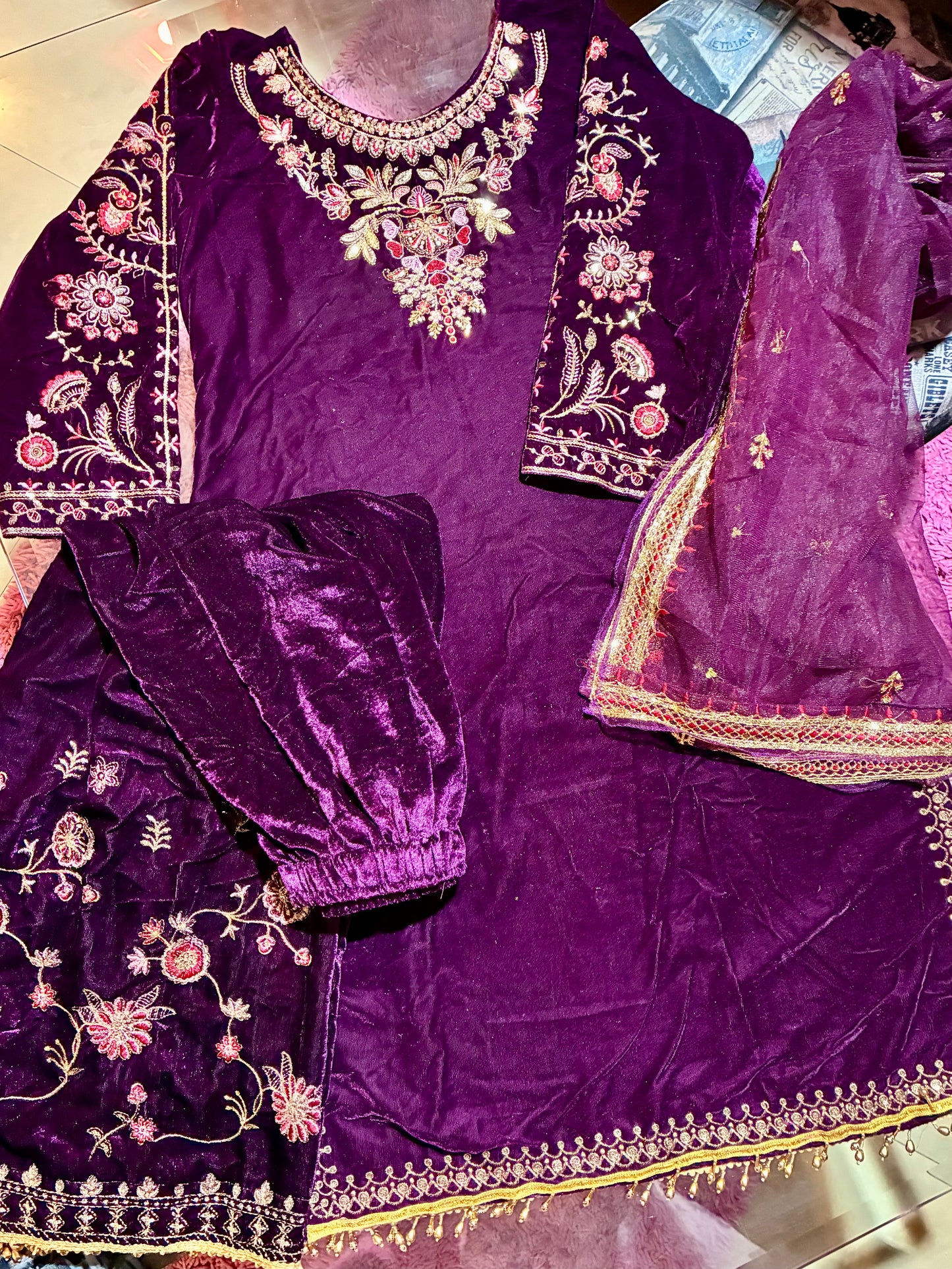Afsana Amethyst Royale Velvet Set