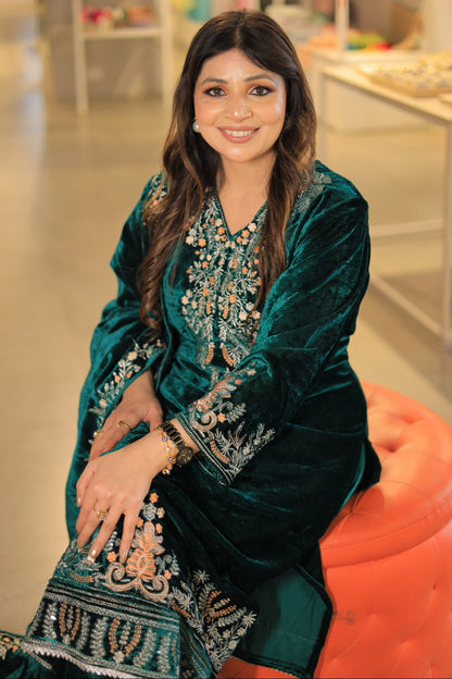 Mahira Regal Emerald Velvet Set